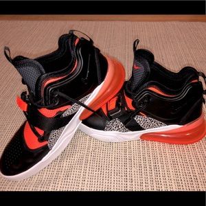 Nike Air Force 270 Safari